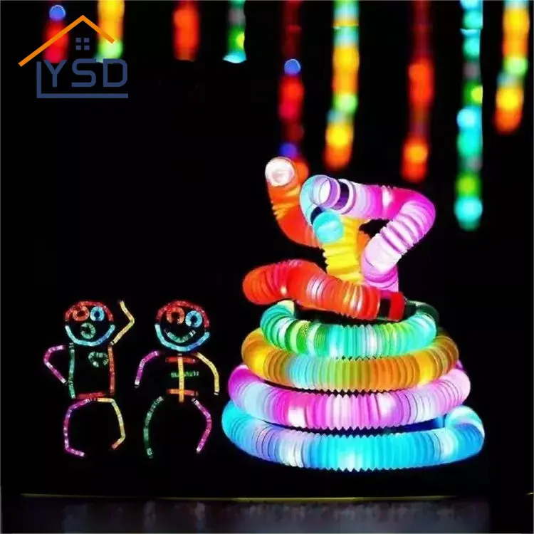 Leuchtendes farbiges Teleskoprohr