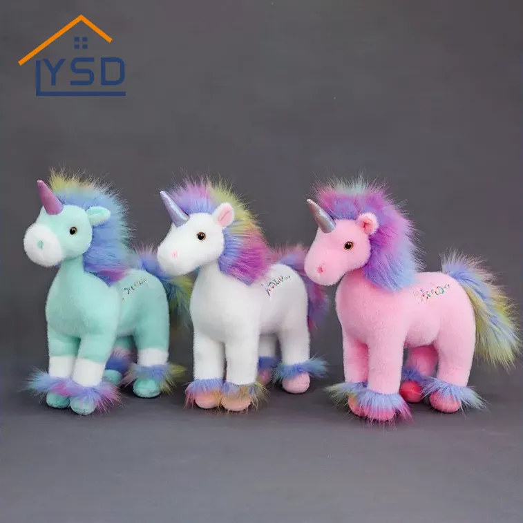 Regenbogen -Einhornplüschspielzeug